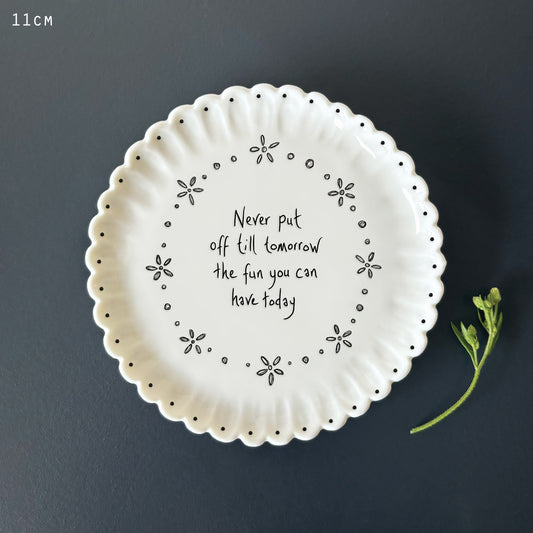 Scalloped Porcelain Coaster